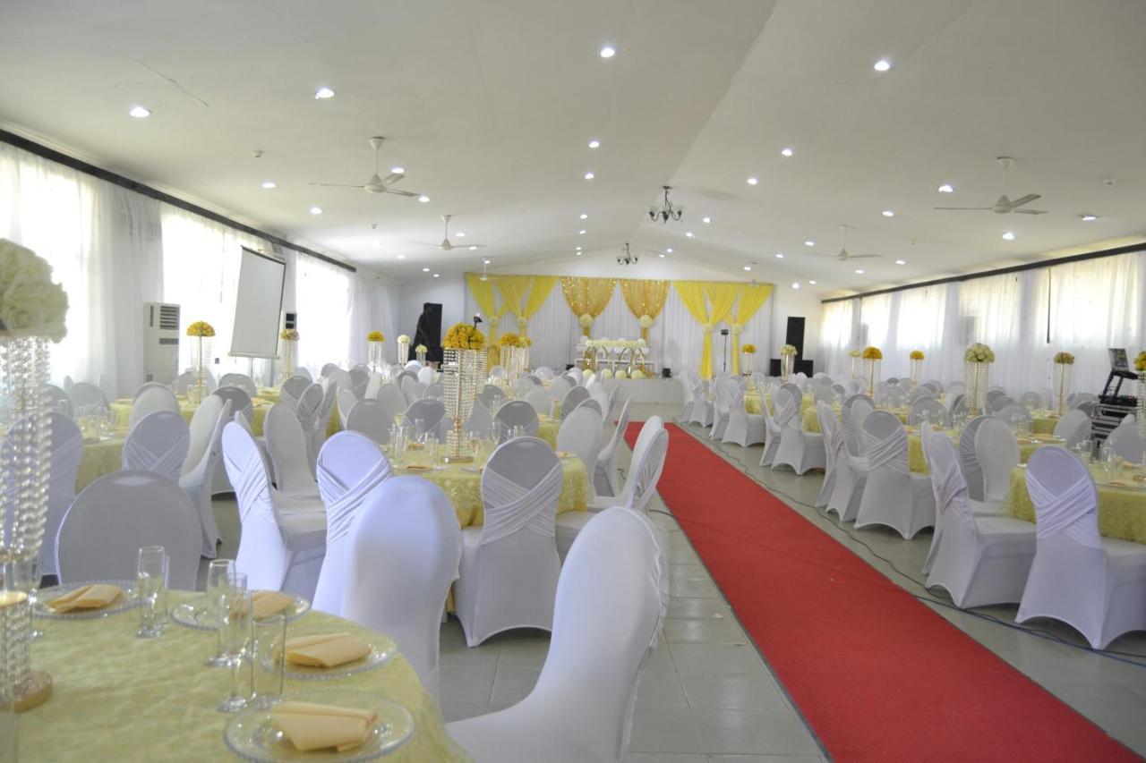Serene Hotel Dar es Salaam Exterior photo