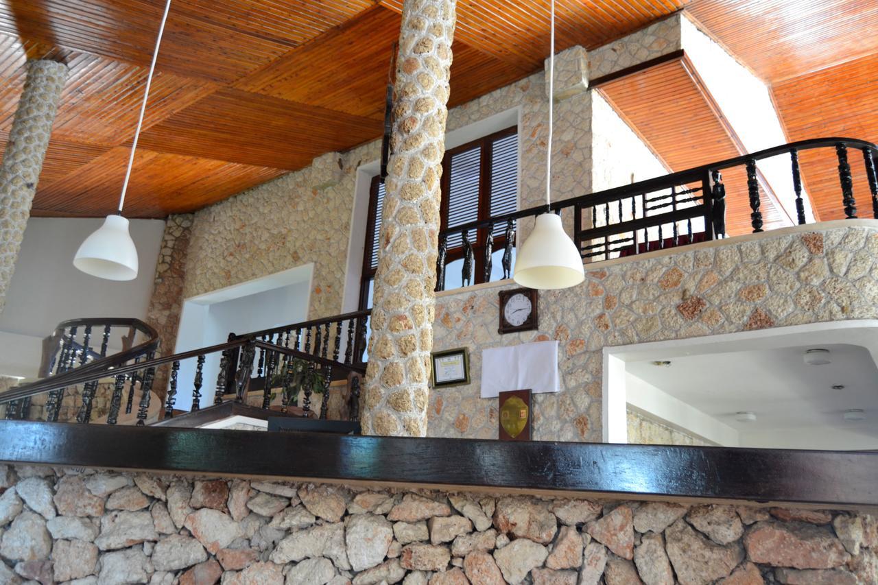 Serene Hotel Dar es Salaam Exterior photo
